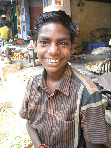 India - Koyambedu Market - May 2010 - Picture Project 10 (Travel portrait taken with a small sensored compact camera)