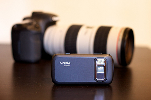 Nokia exec says cameraphones in future will make DSLR's obsolete