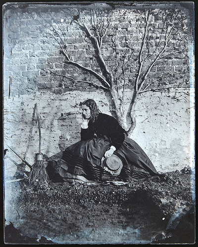 Beautiful early 1860s wet plate collodion portrait of lady #2