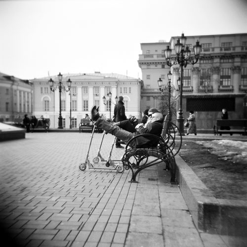 Moscow sunday fiesta - Street photography shot from the hip