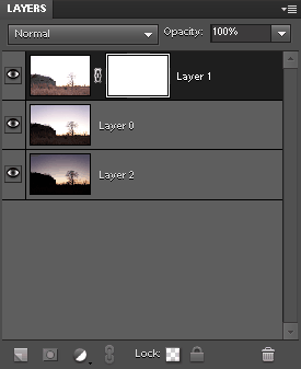Layer palette in Photoshop Elements with layer mask created for top layer