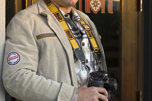 Carrying your camera – Neck straps, shoulder straps, and alternatives