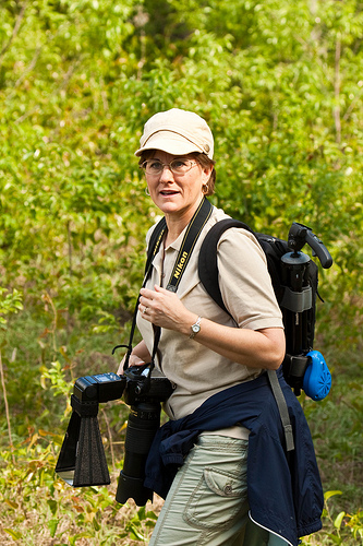 Carrying a heavy camera on a neck strap