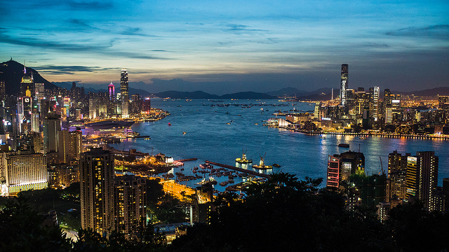 Photo of Hong Kong Victoria Harbour at twilight, taken at ISO 6400 using the 2014 released Sony A7s camera